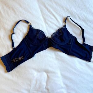 Vicrtoria's Secret Bra